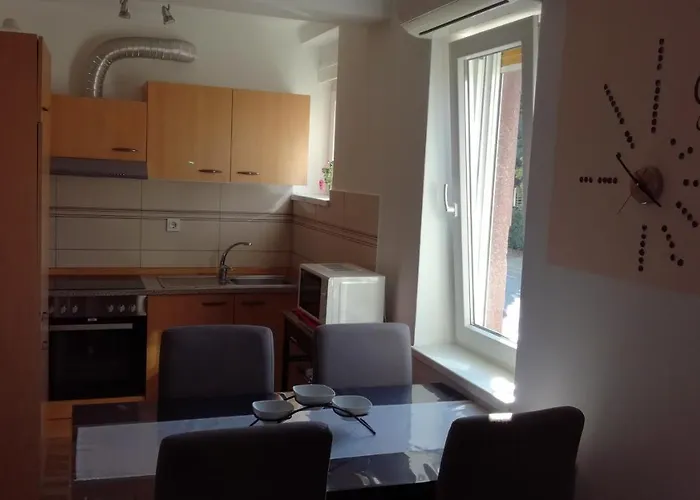 Apartma Ema