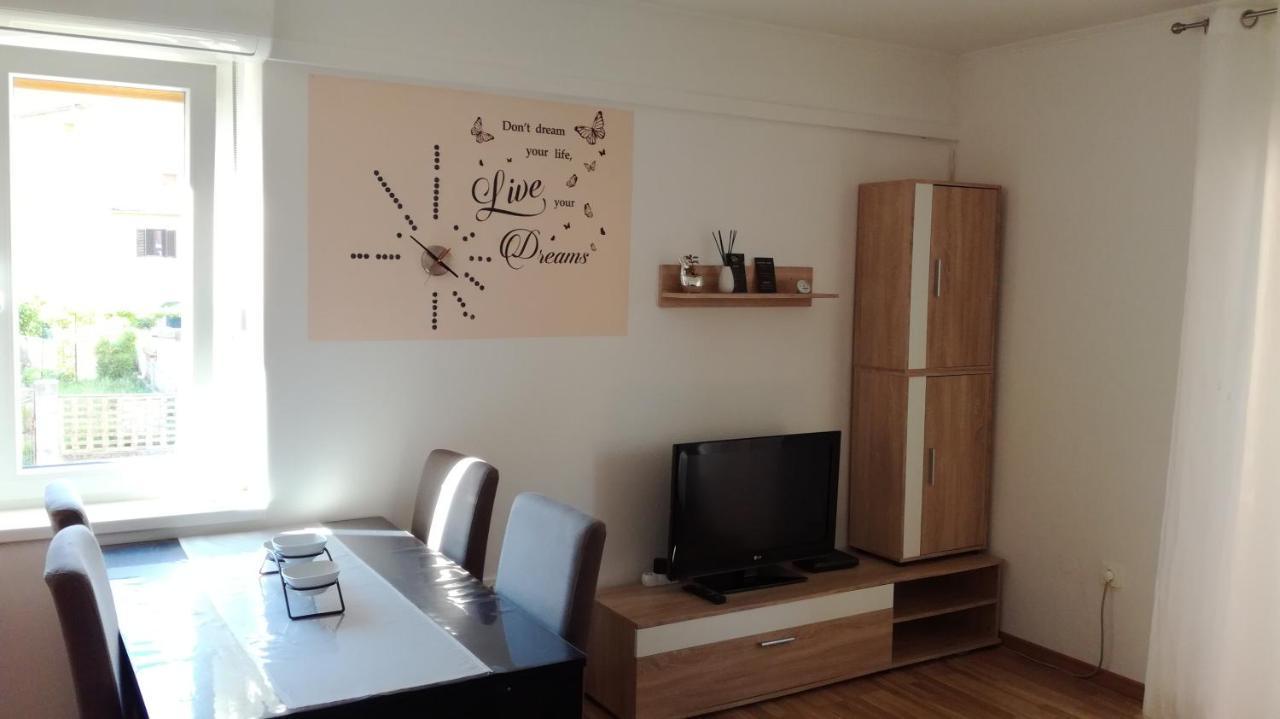 Apartment Apartma Ema *